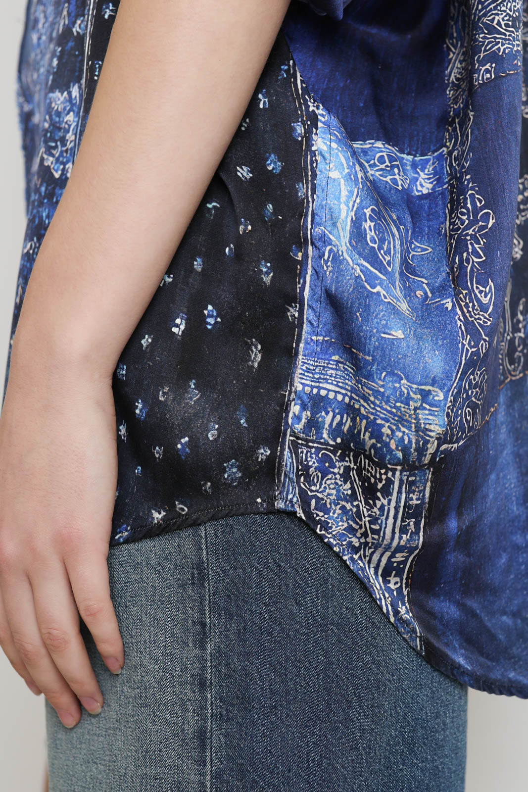 R13, Bluse Drop Neck in Blue Bandana