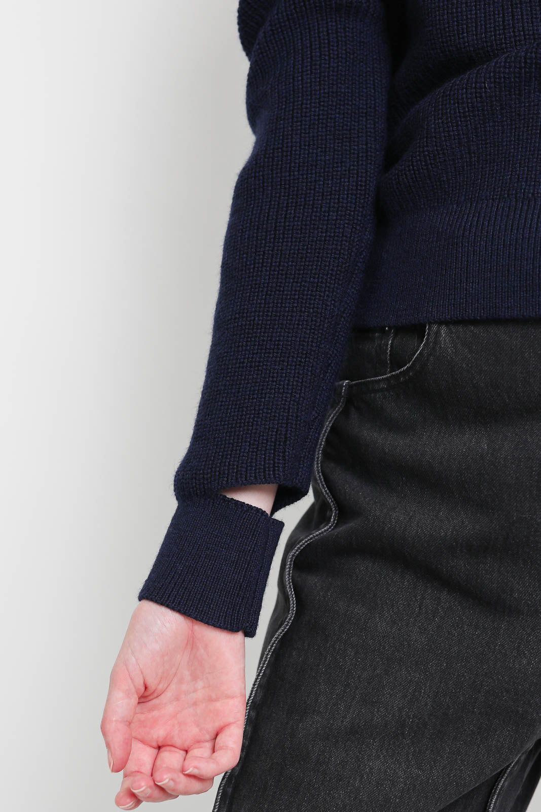 Tibi, Pullover Shrunken Crewneck in Dark Navy