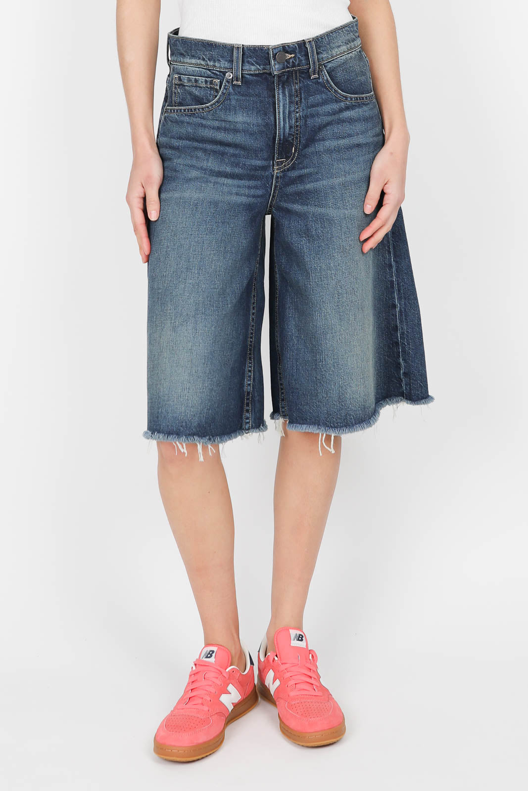 Shorts Alona in Simon Wash