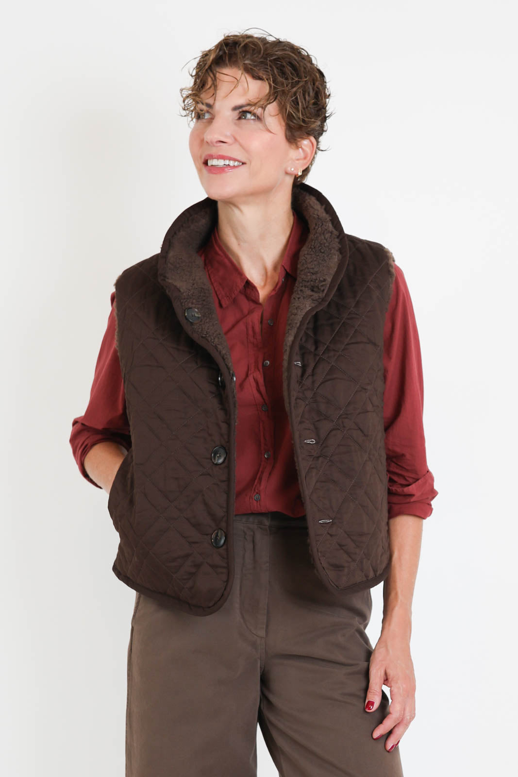 Xirena, Gilet Kensi in Chocolate Brown