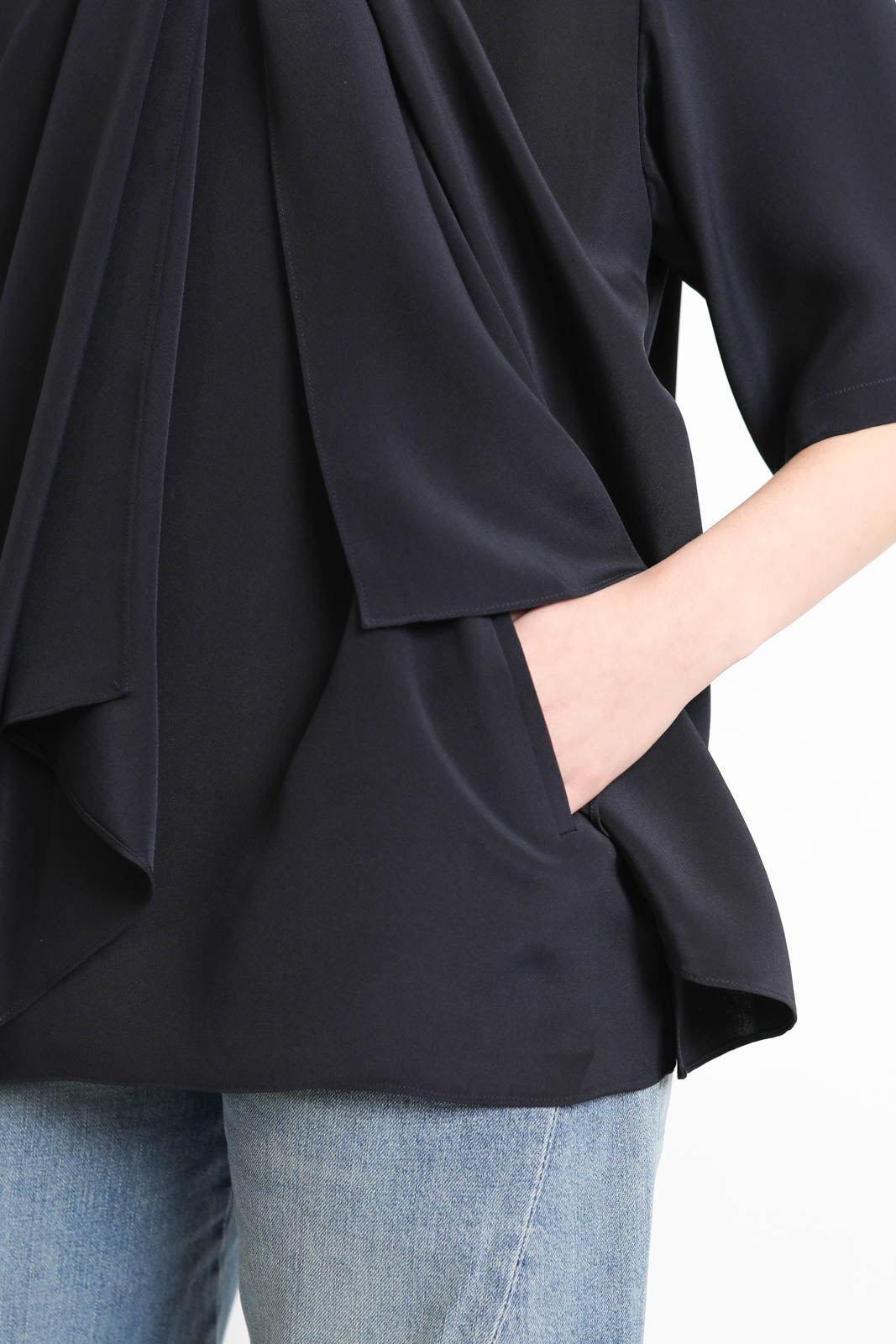 Tibi, Bluse 4 Ply Silk Tie in Dark Navy