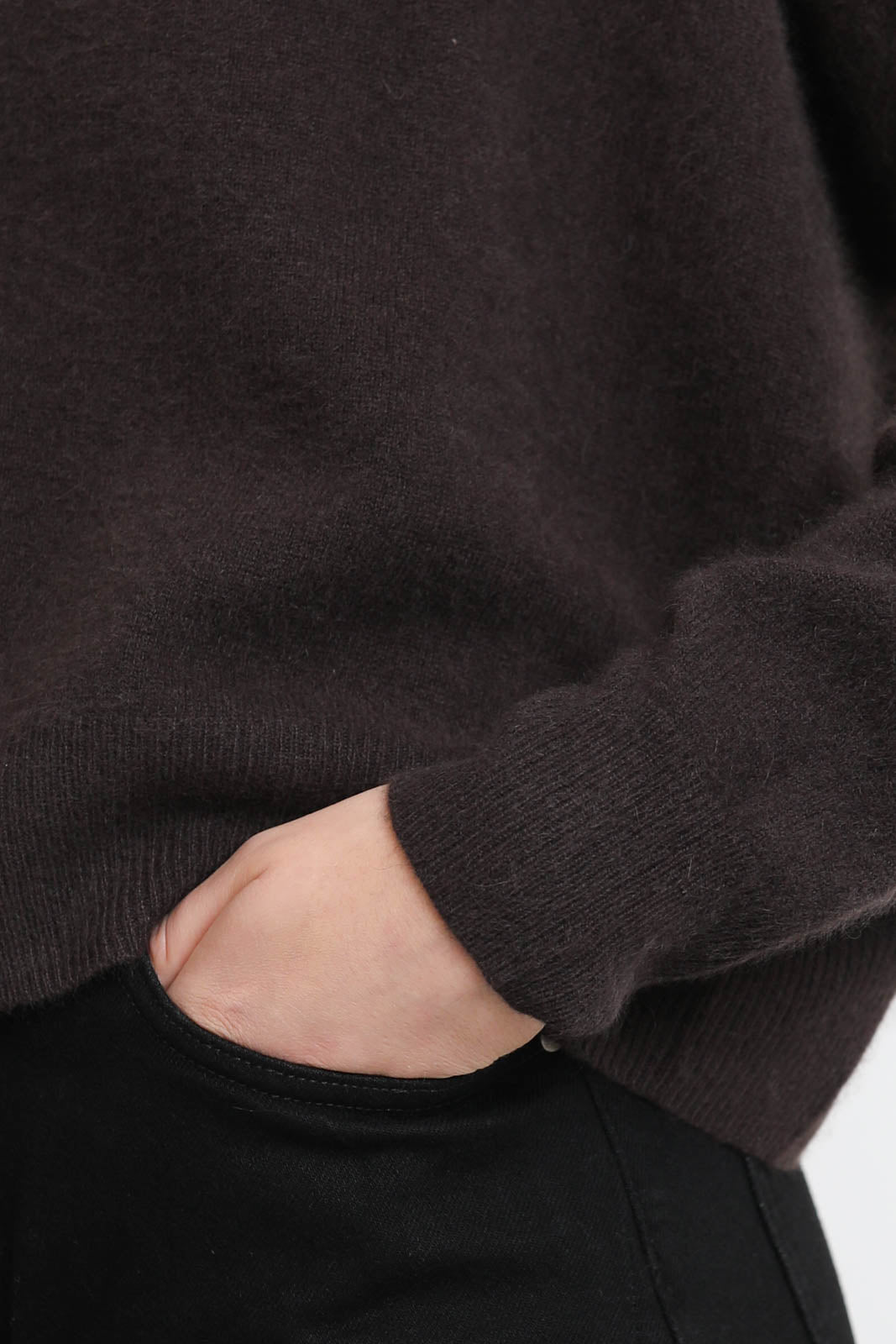 C. T. Plage, Cardigan V-Neck in Braun