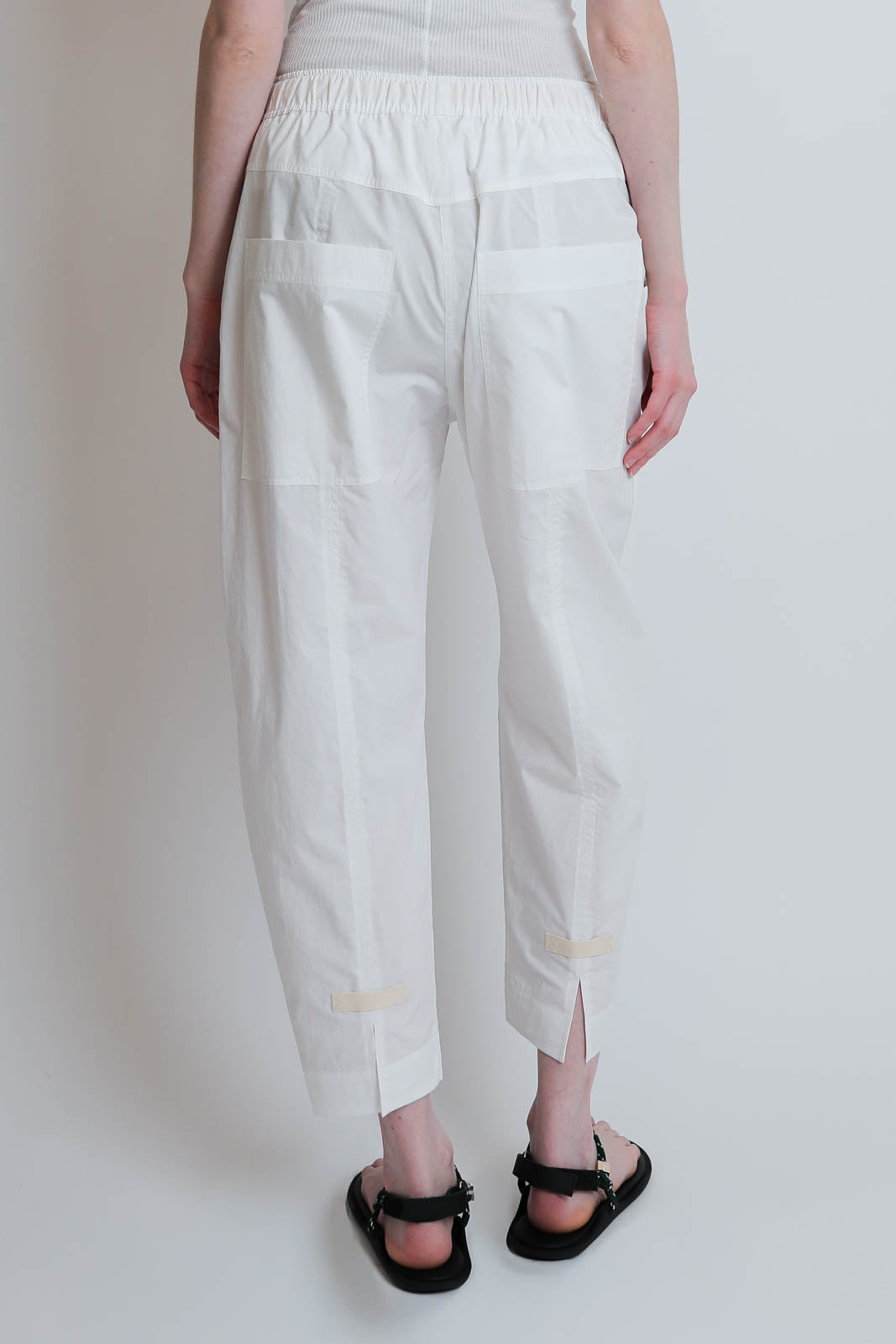 Lee Mathews, Hose Poplin in Natural