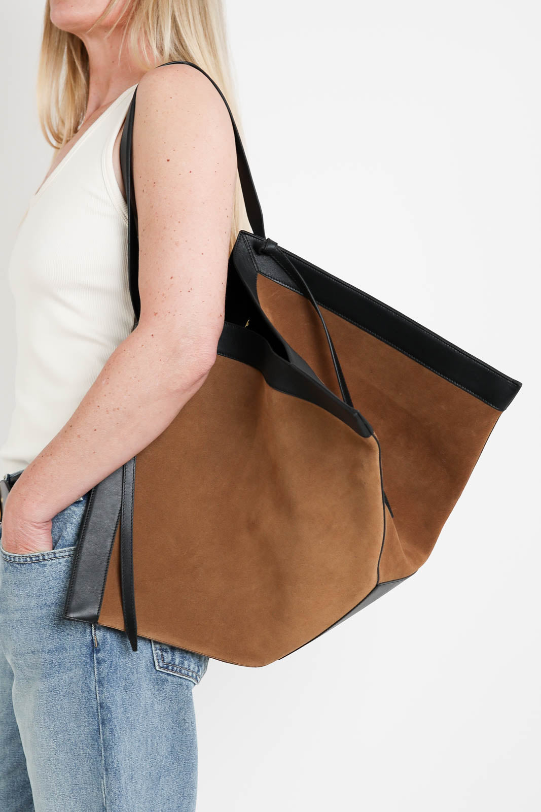 Yuzefi, Tasche Large Wonton in Cognac
