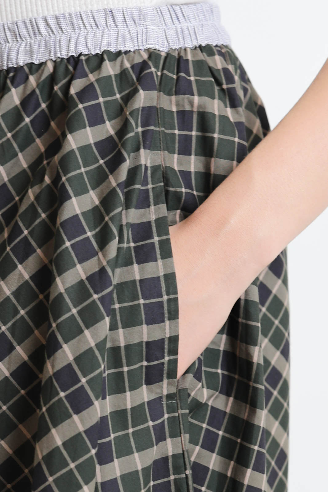 Fish Club, Rock Umbrella in Solveig