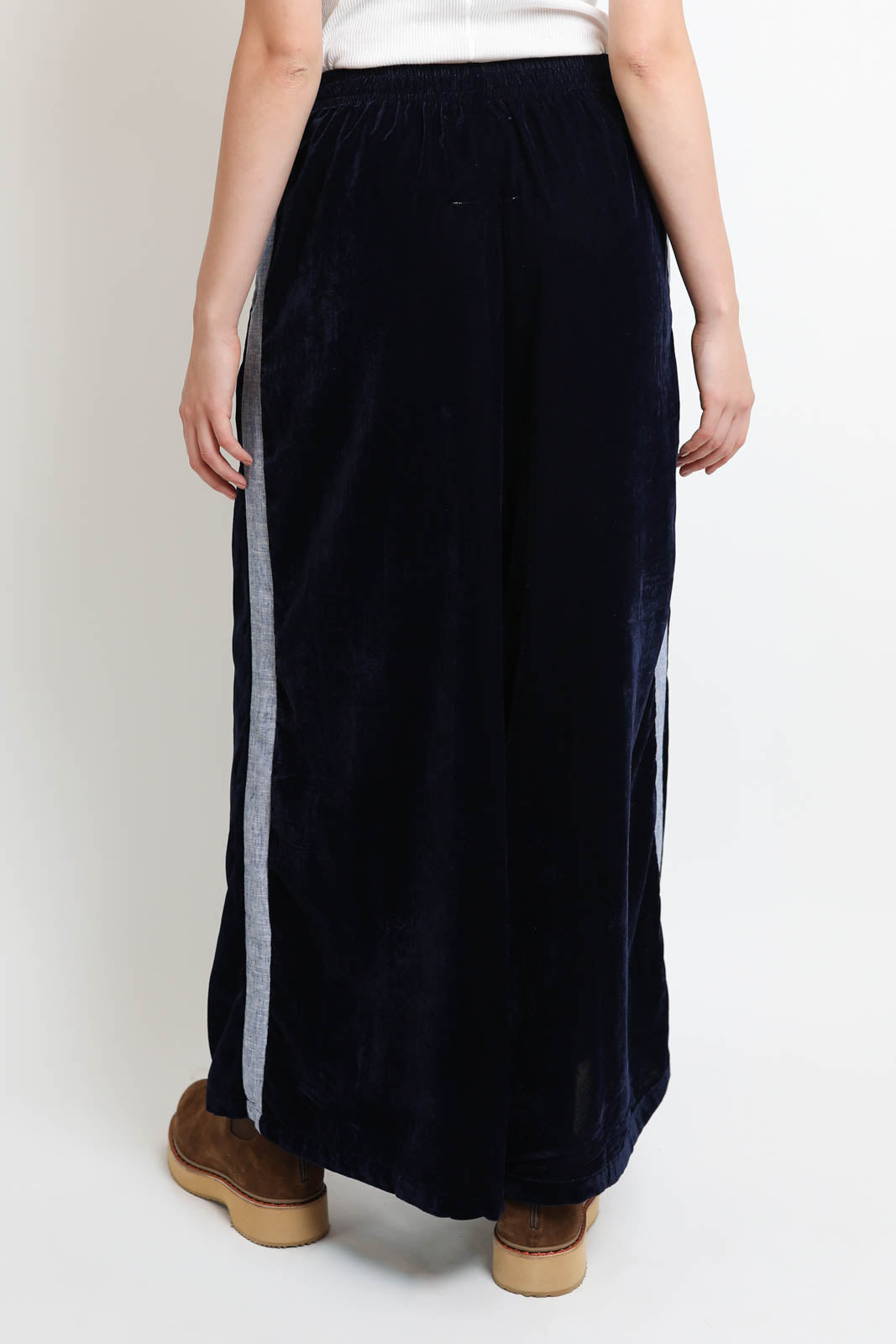 Fish Club, Hose Disco in Leah