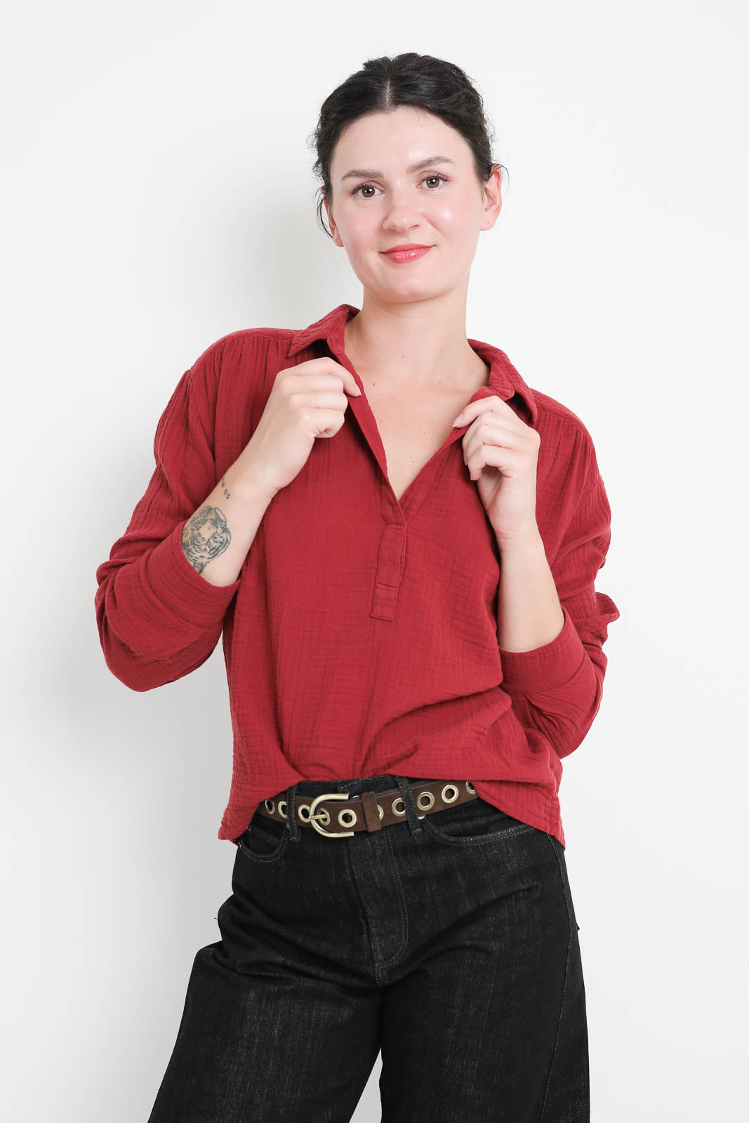 Xirena Bluse Brody In Red Dahlia