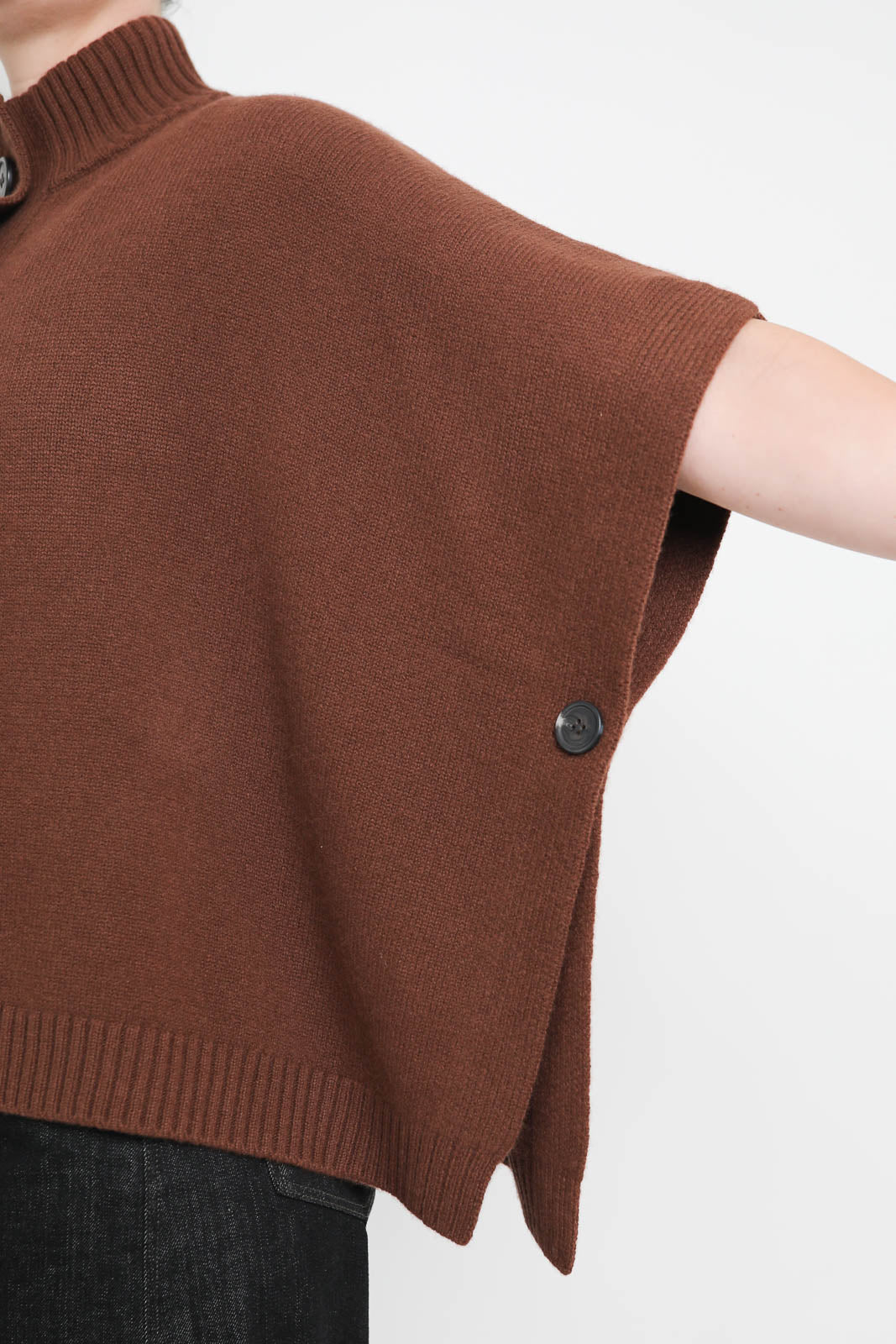 Zenggi Pullover/Poncho aus Wolle in Hazel
