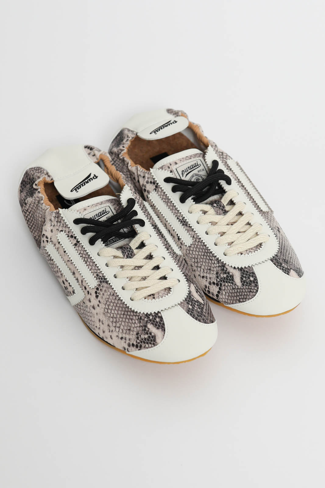 Puraai, Sneakers Lion Dancing in Snake