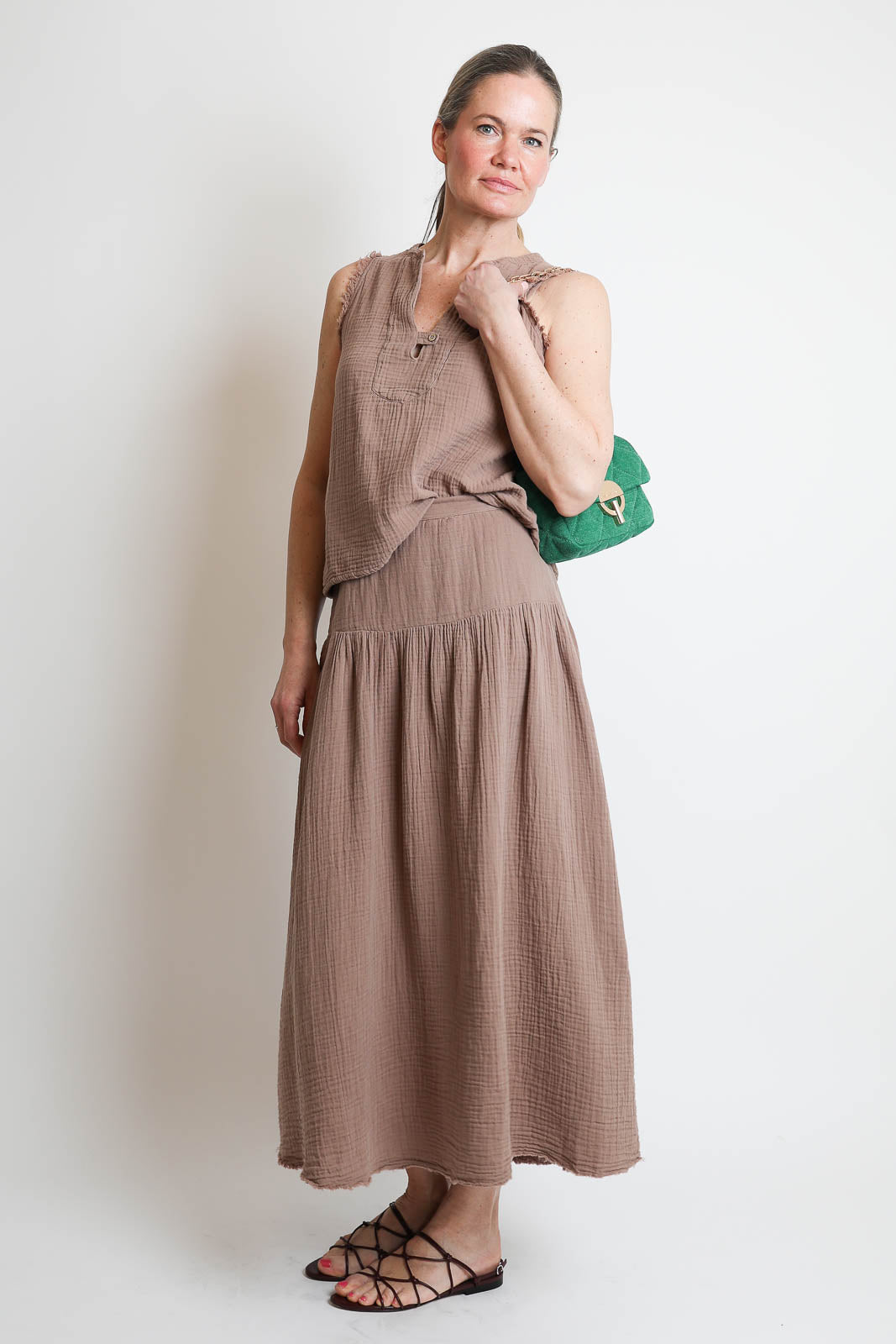 Xirena, Rock Evelyn in Ash Brown