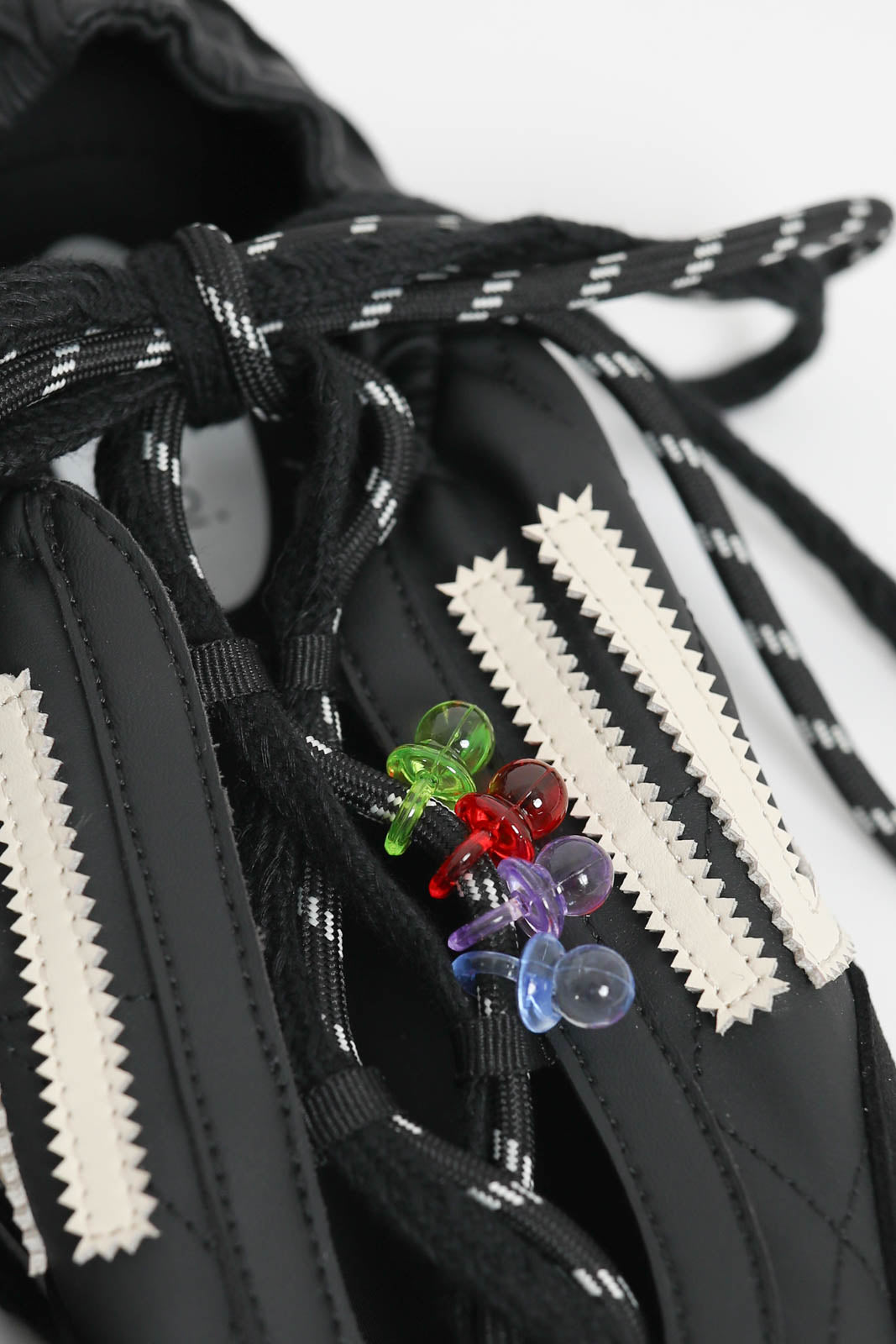 Puraai, Sneakers Lizard in Blackout