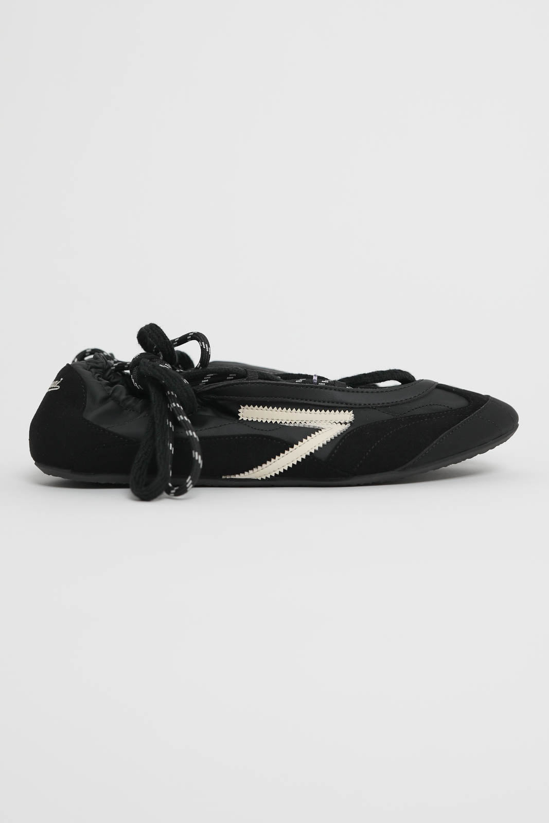 Puraai, Sneakers Lizard in Blackout