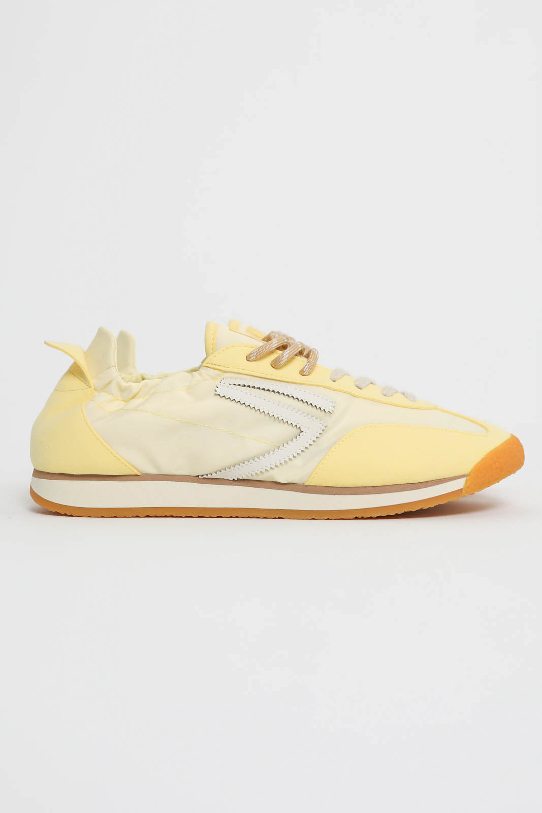 Puraai, baskets Panther en Double Cream