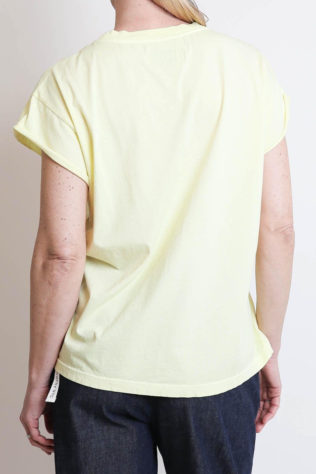Bowery, T-Shirt Slice of Capri in Vintage Lemonade