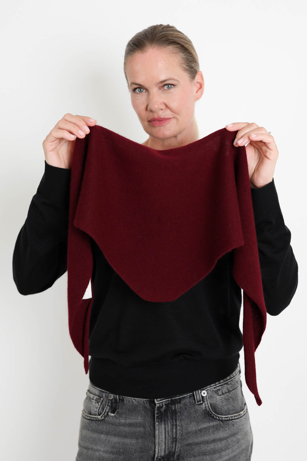 Lisa Yang, Schal Florianne in Deep Plum