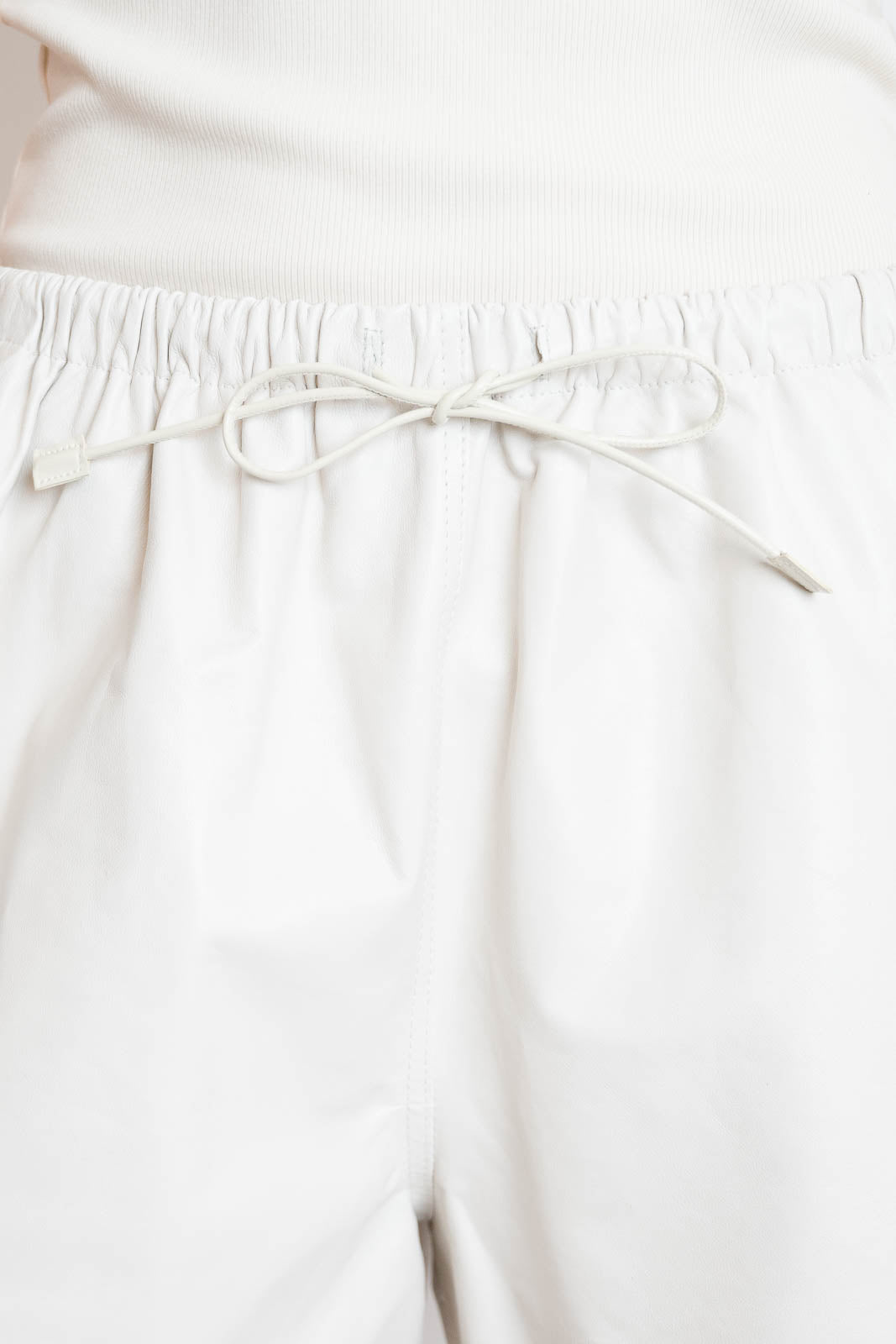 Haikure, Shorts Ada in Wrincled