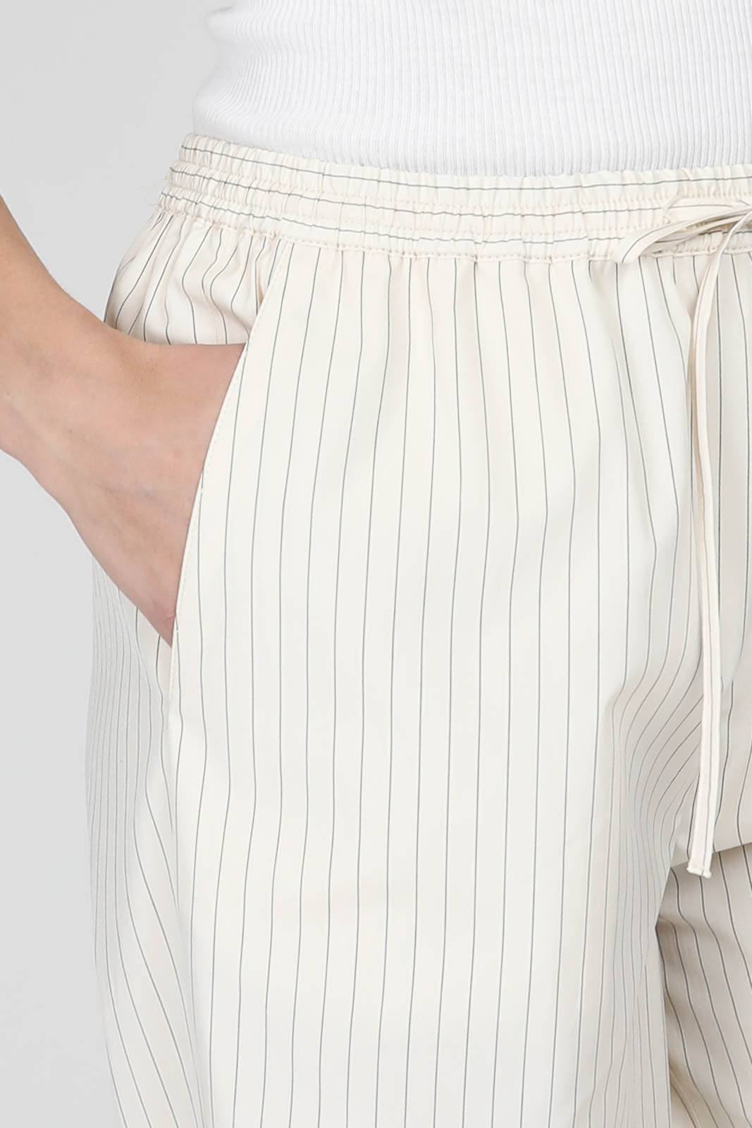 Hose Sero in Ivory/Black Stripes