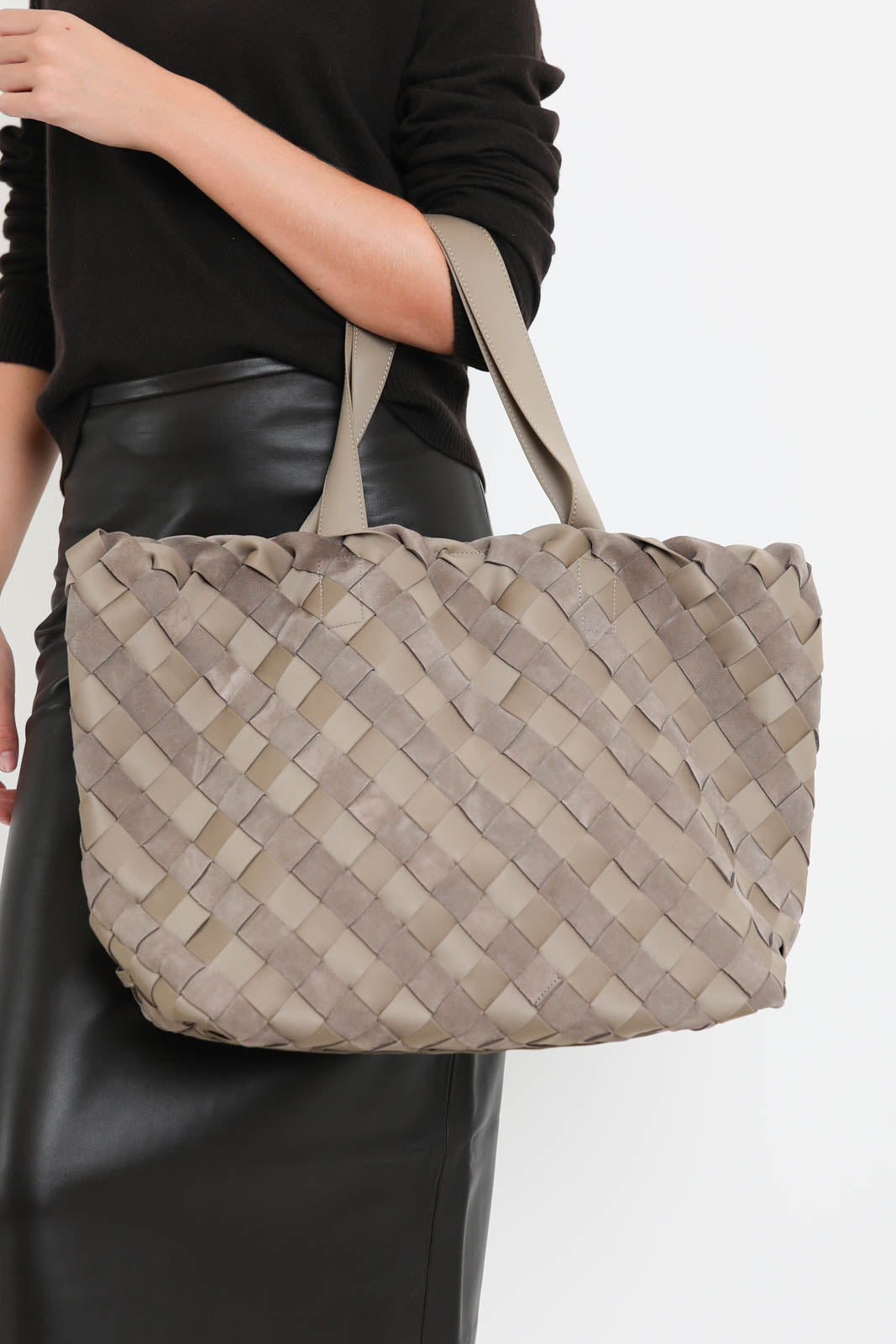 Naghedi, Tasche Como Medium Tote in Bluff