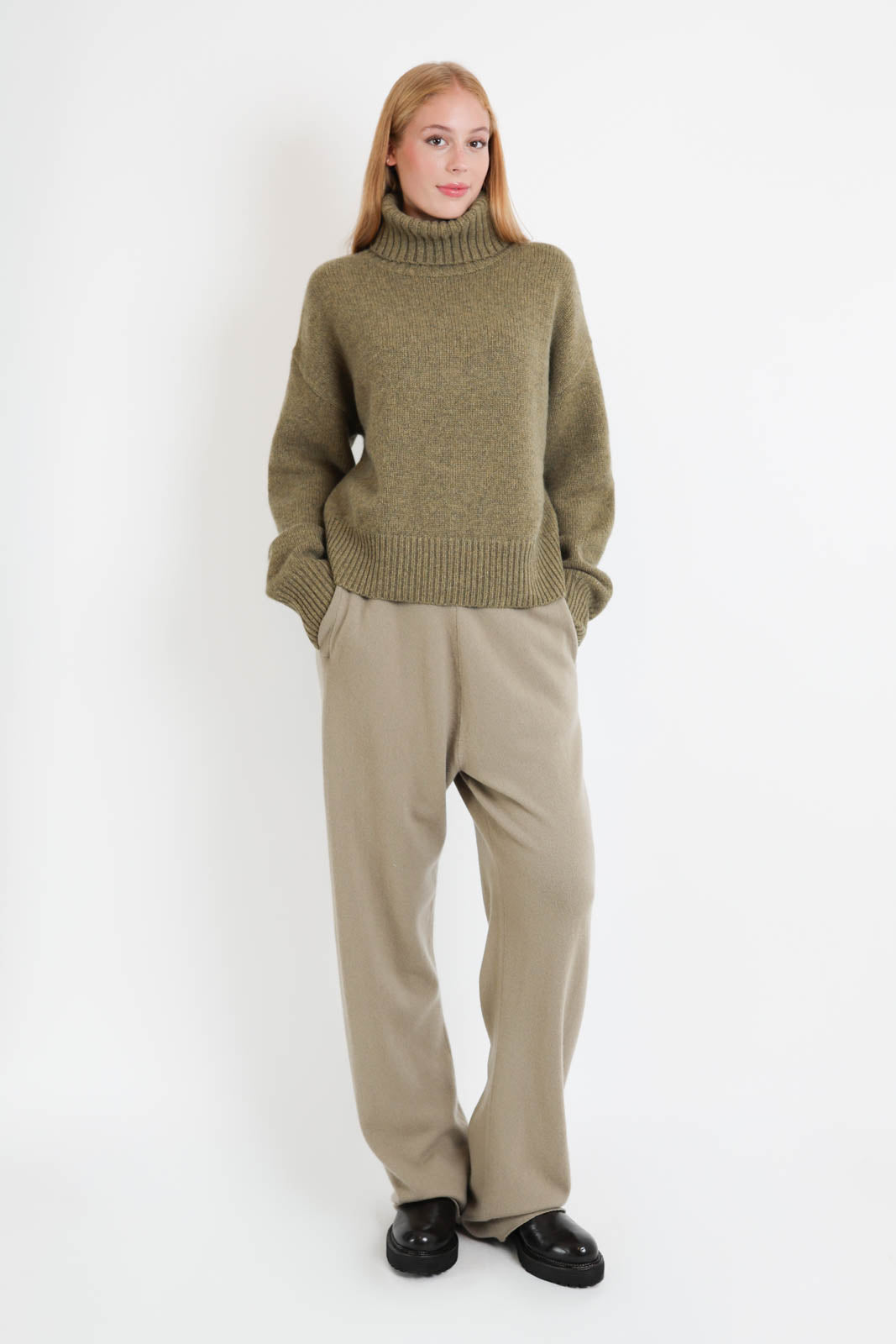Extreme Cashmere, Pullover Crop Xtra in Hunter