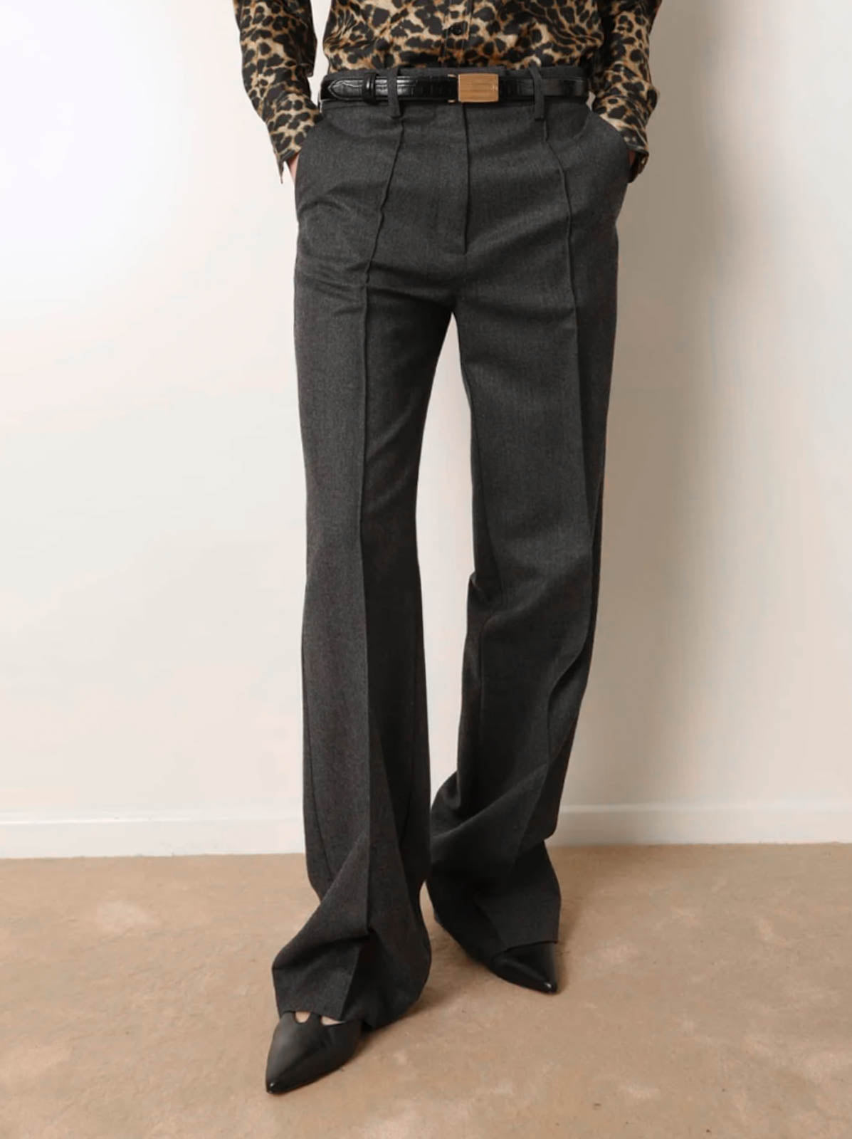 Laurence Bras, Hose Carabinier in Grau