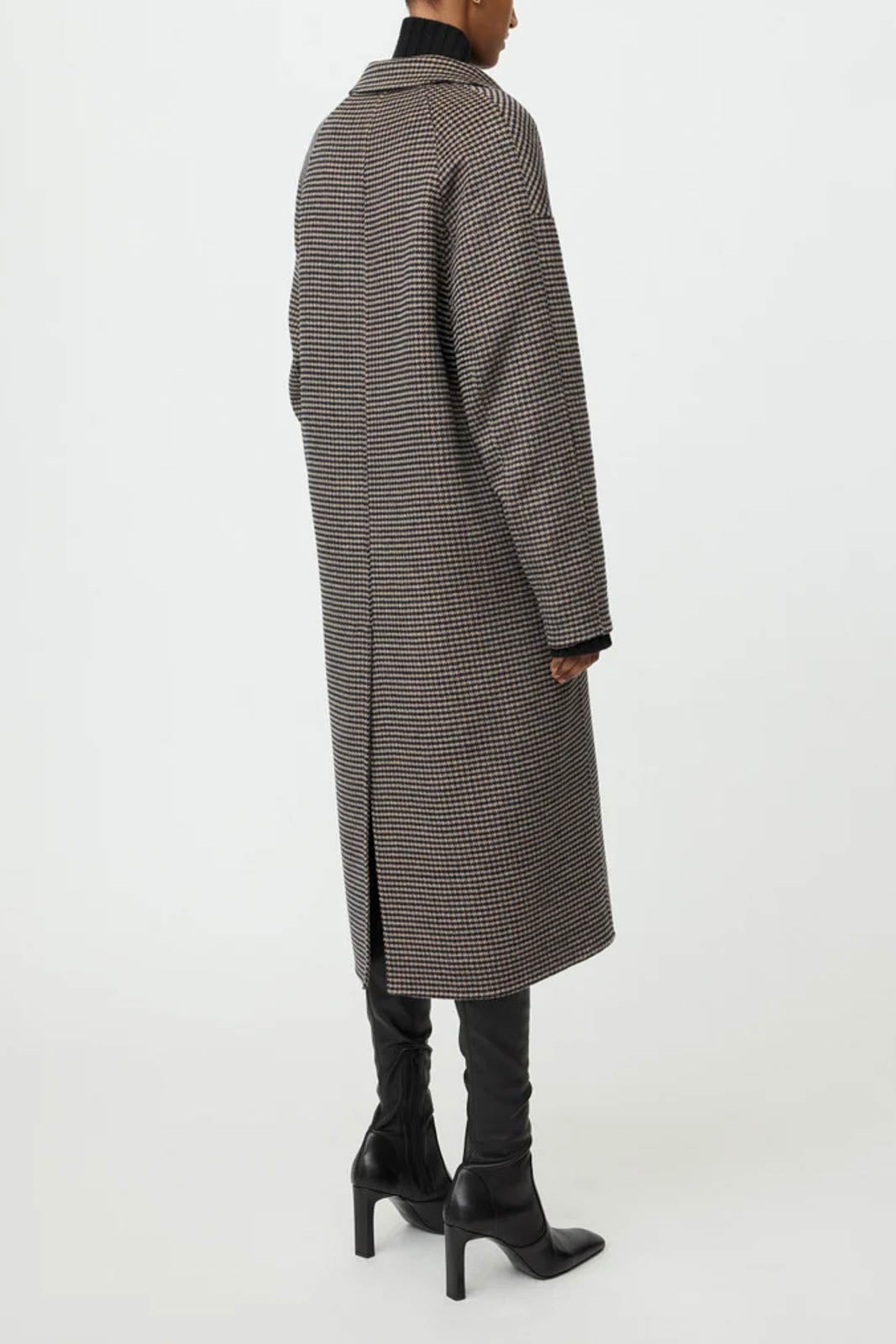 Soft Goat, Mantel Houndstooth in Black/Beige