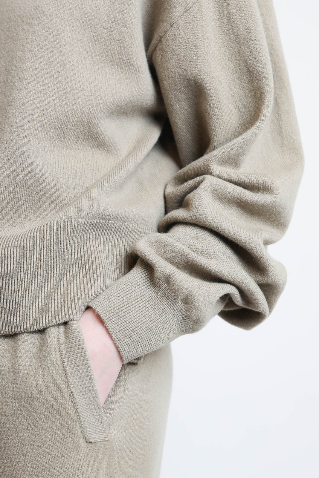 Extreme Cashmere, Cardian Chou in Dust
