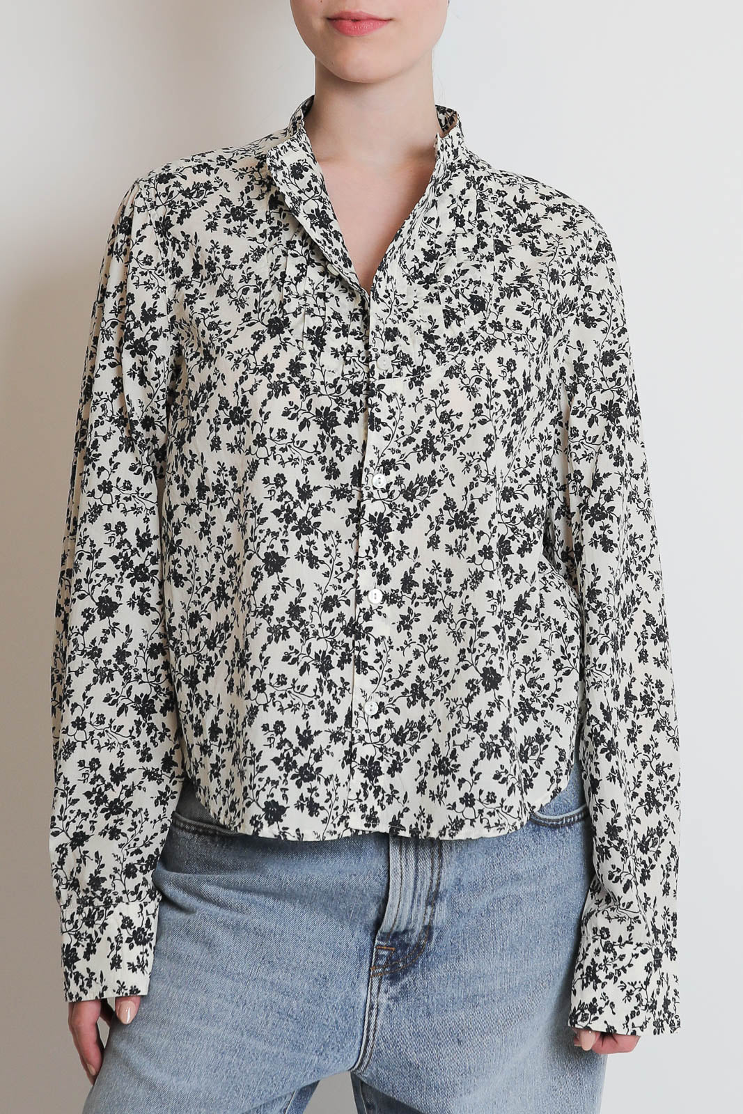 R13, Bluse Pleated Tuxedo in Black Floral