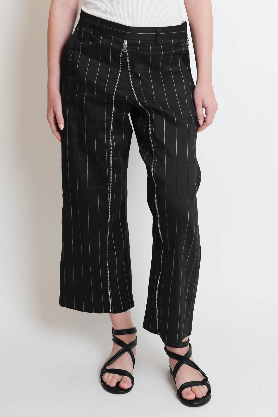 R13, pantalon à fermeture éclair sur le devant, noir et argent à fines rayures