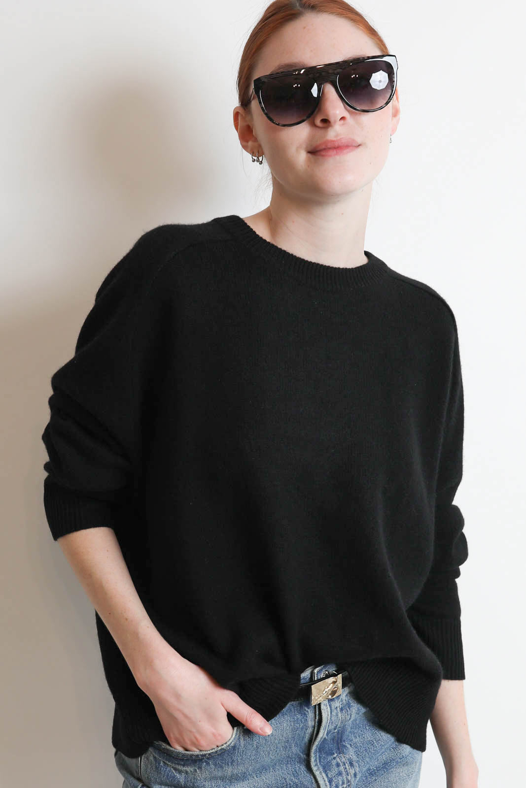 Soft Goat, Pullover Boyfriend Crewneck in Schwarz