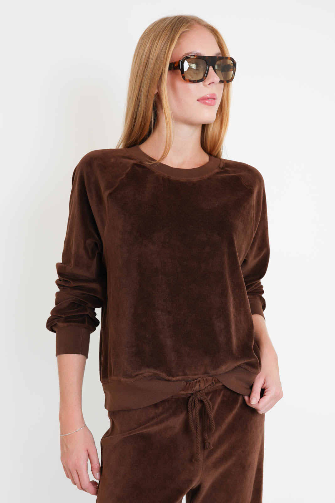 Xirena, Pullover Pierre in Mocha Brown