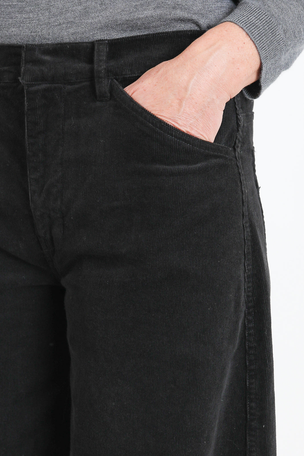 Nili Lotan, Hose Tribeca in Jet Black