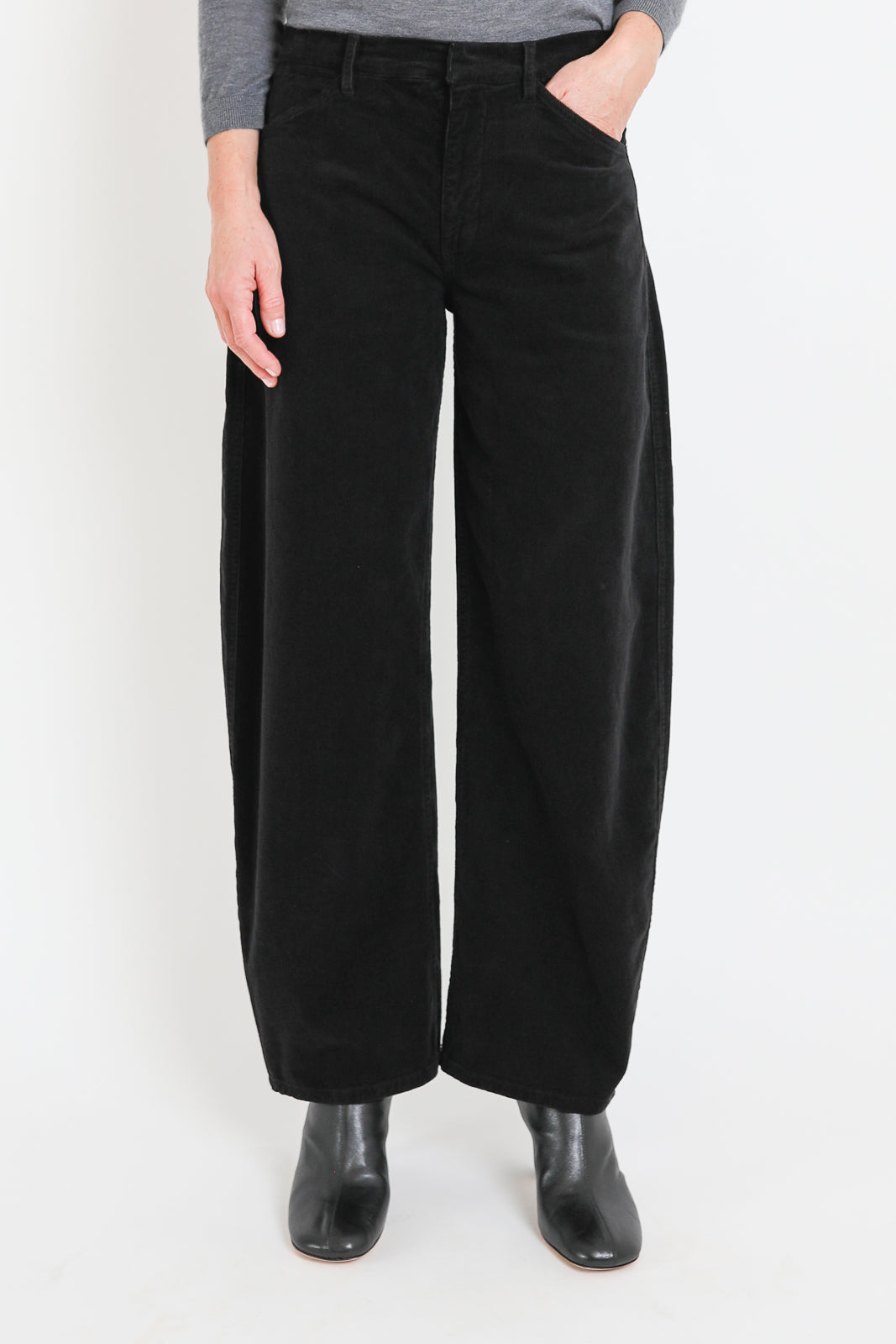 Nili Lotan, Hose Tribeca in Jet Black