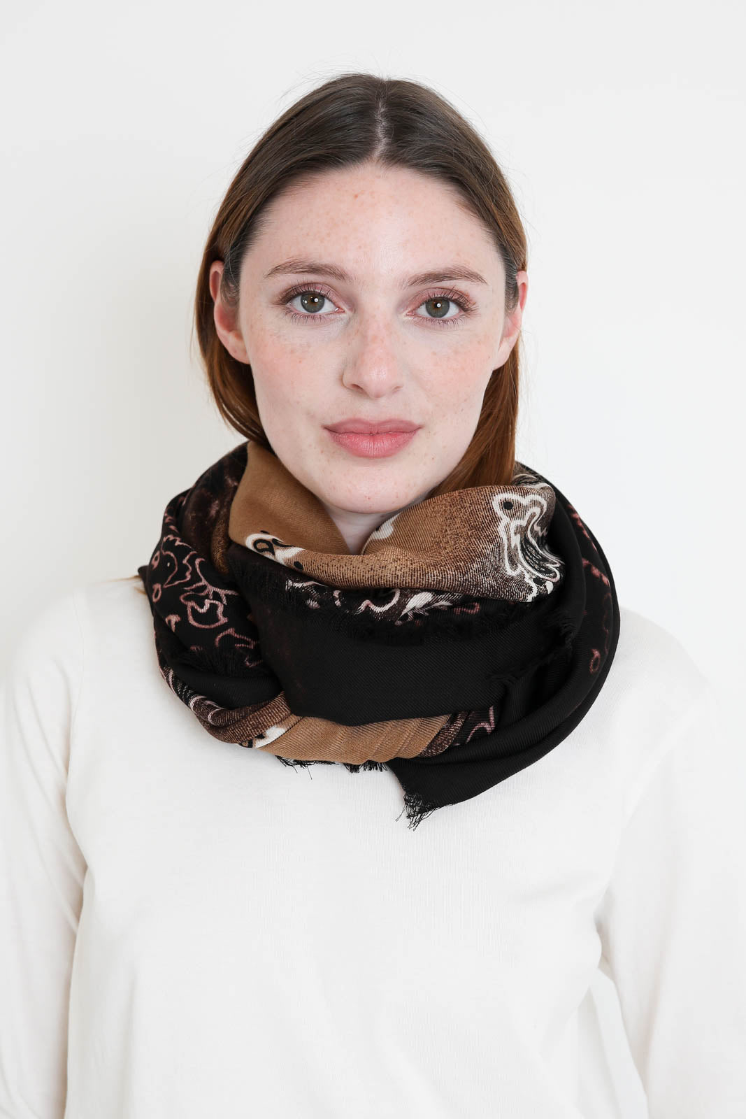 Destin, Schal Jil Quadra in Choco/Beige