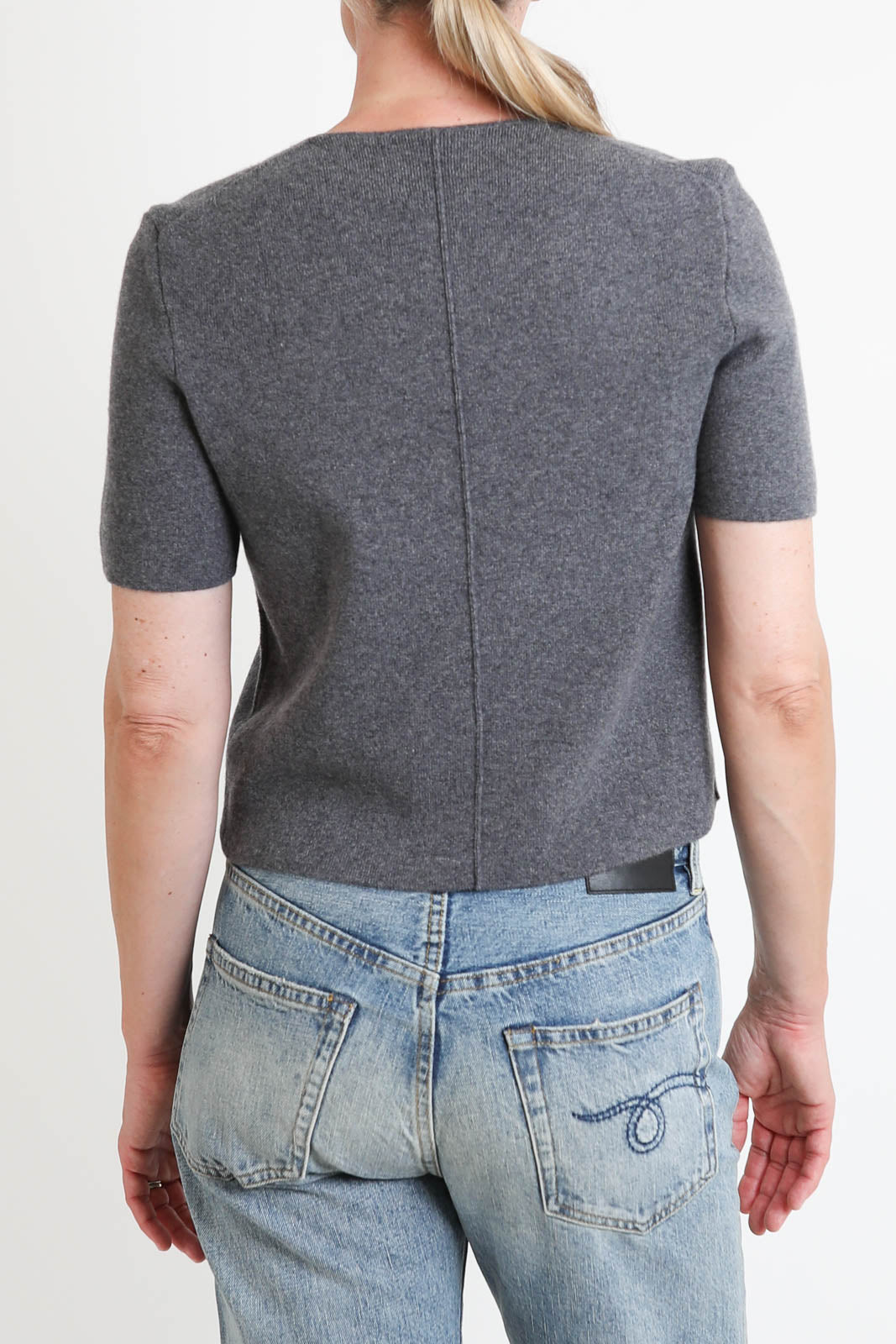 Lisa Yang, Cardigan Helly in Graphite