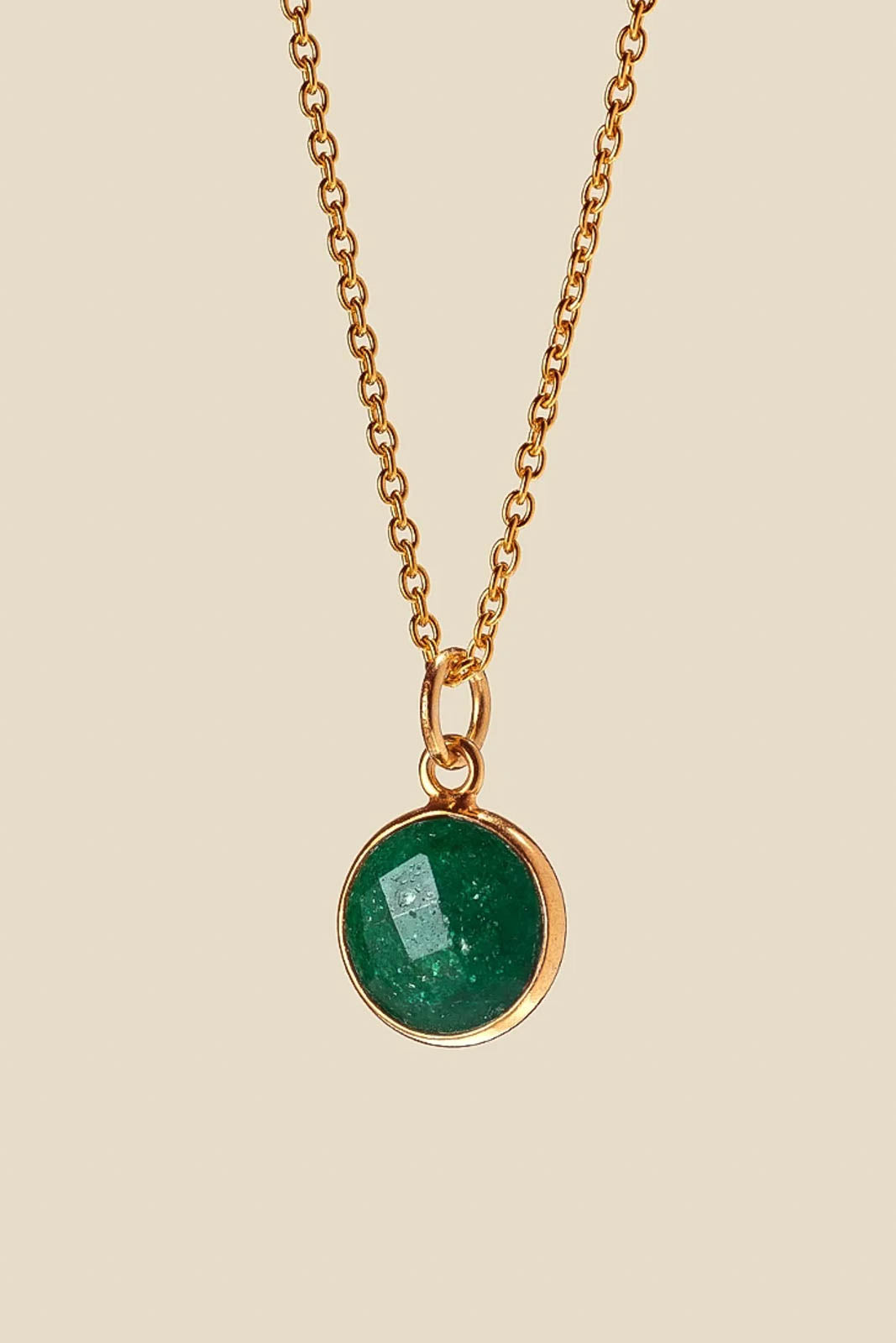 Purple Connective, Anhänger aus Jade in Jade Gold