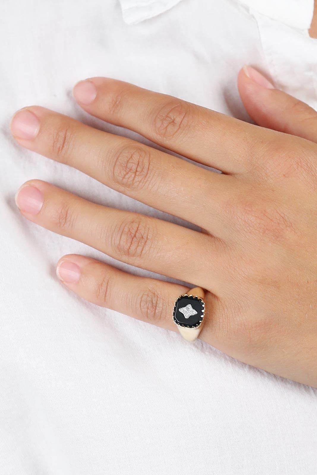 Ring Pierrot Signet in Schwarz