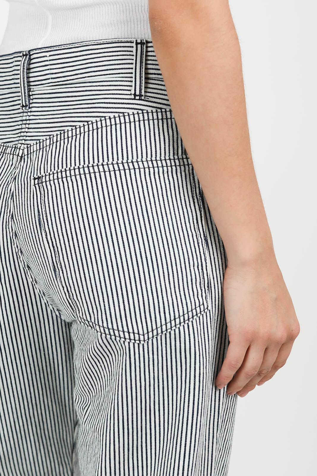 Jeans Mitchell in White/Indigo Hickory Stripe