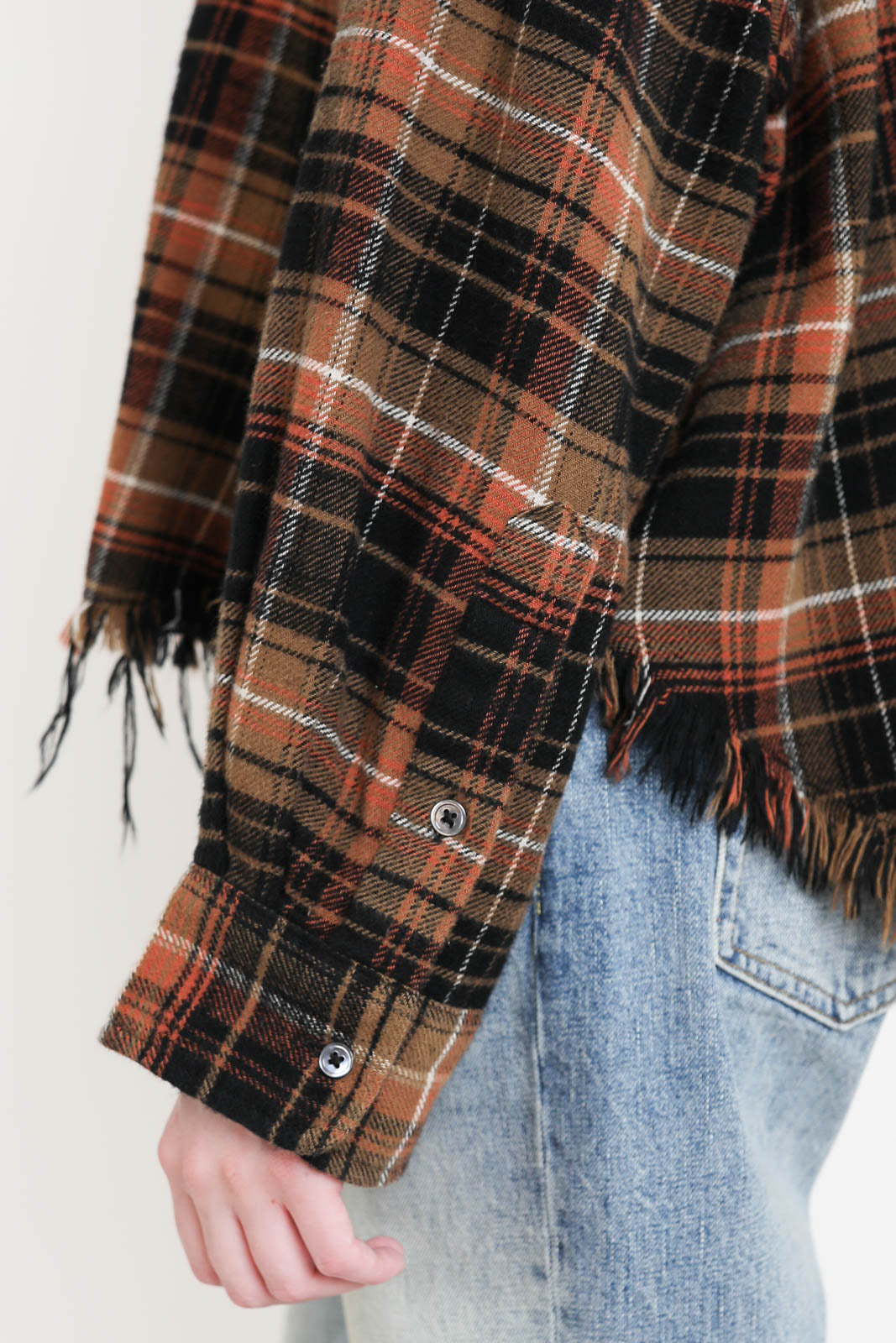 R13, Bluse Drop Neck Cropped in Light Brown/Black Plaid