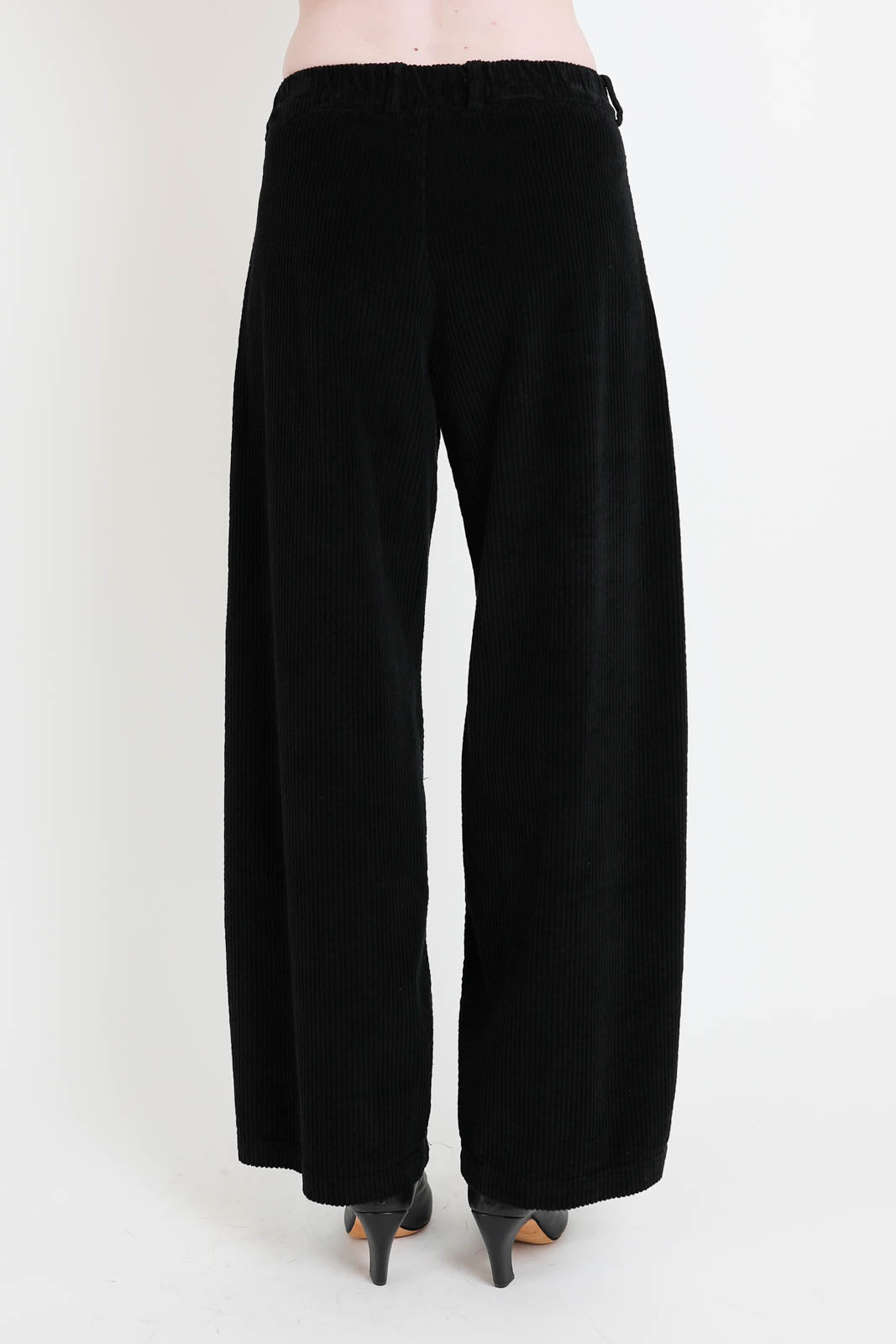 Labo.Art, Hose Sbam Velluto in Schwarz