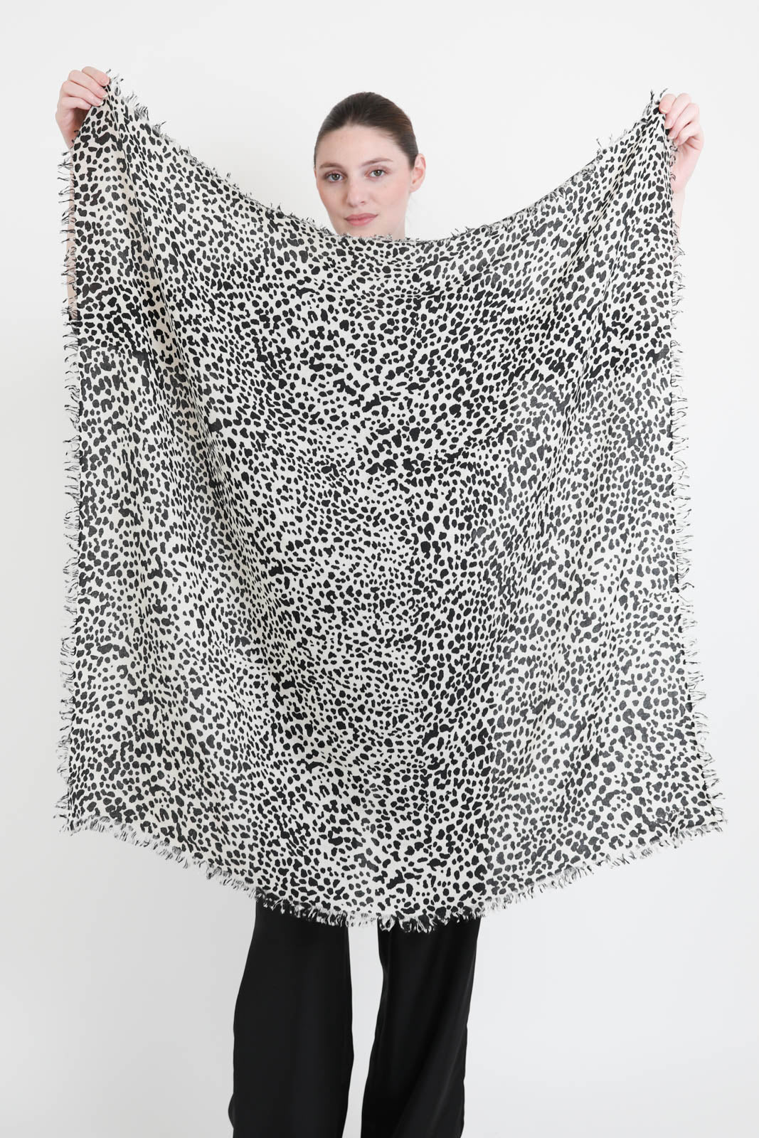 Isabel Marant, Schal Alecia in Chalk/Black