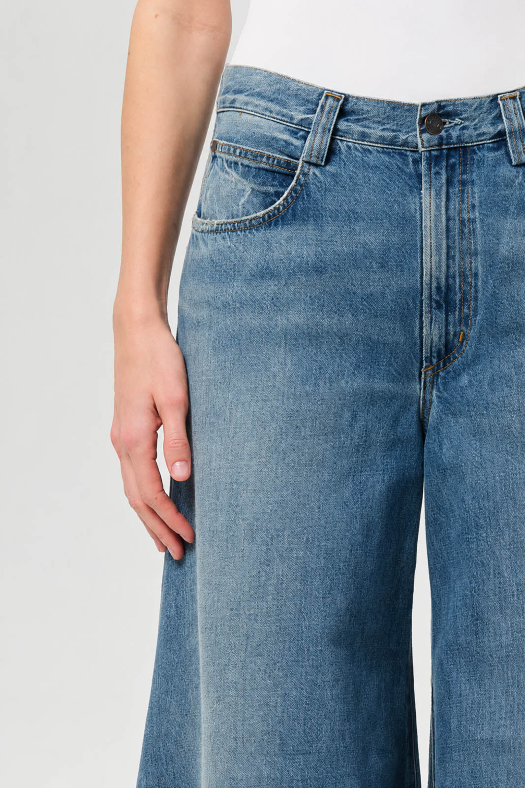 Agolde, Jeans Lantern sur l'Avenue