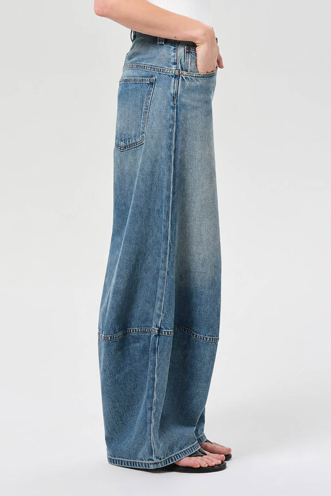Agolde, Jeans Lantern sur l'Avenue