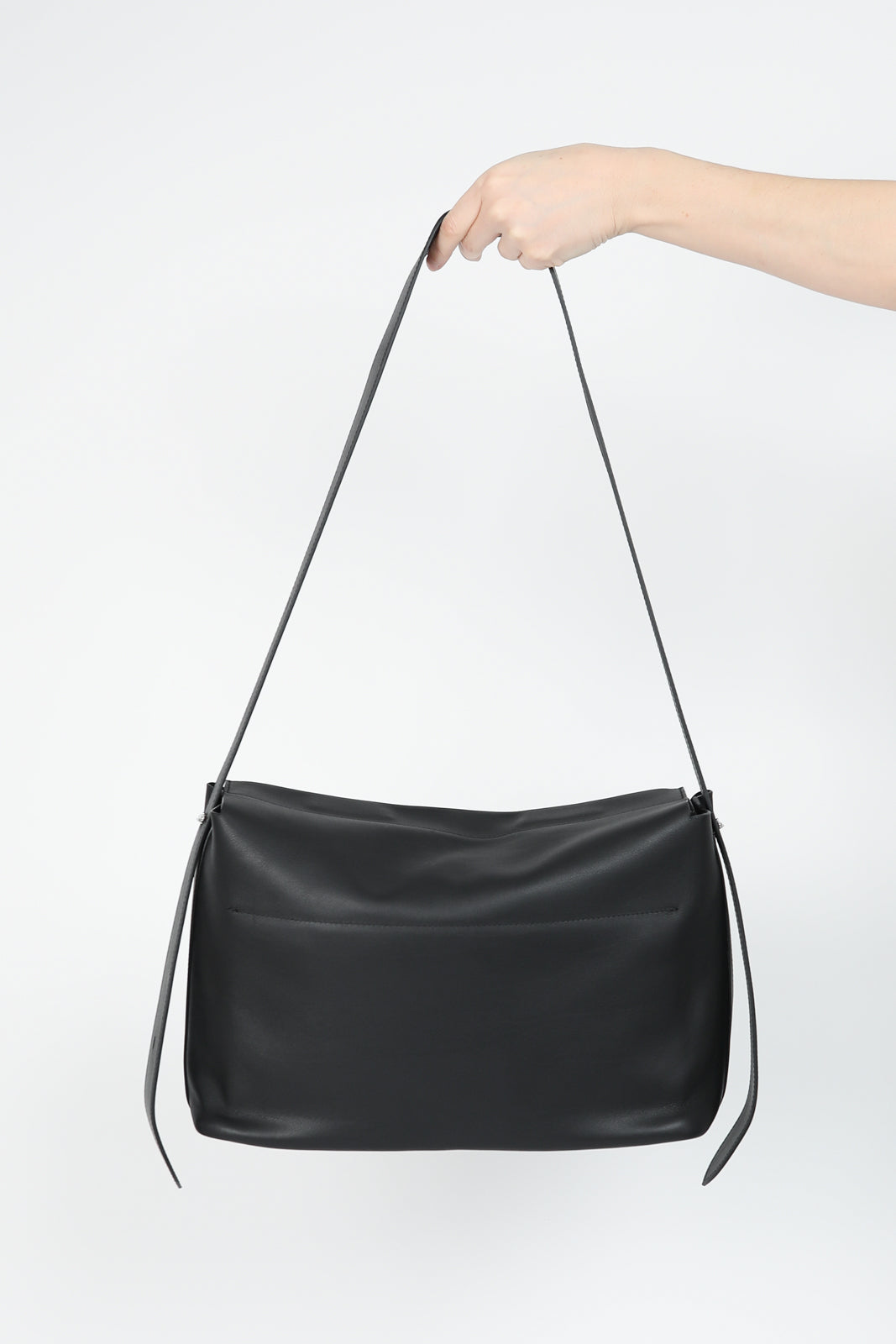 Tasche Dee in Schwarz