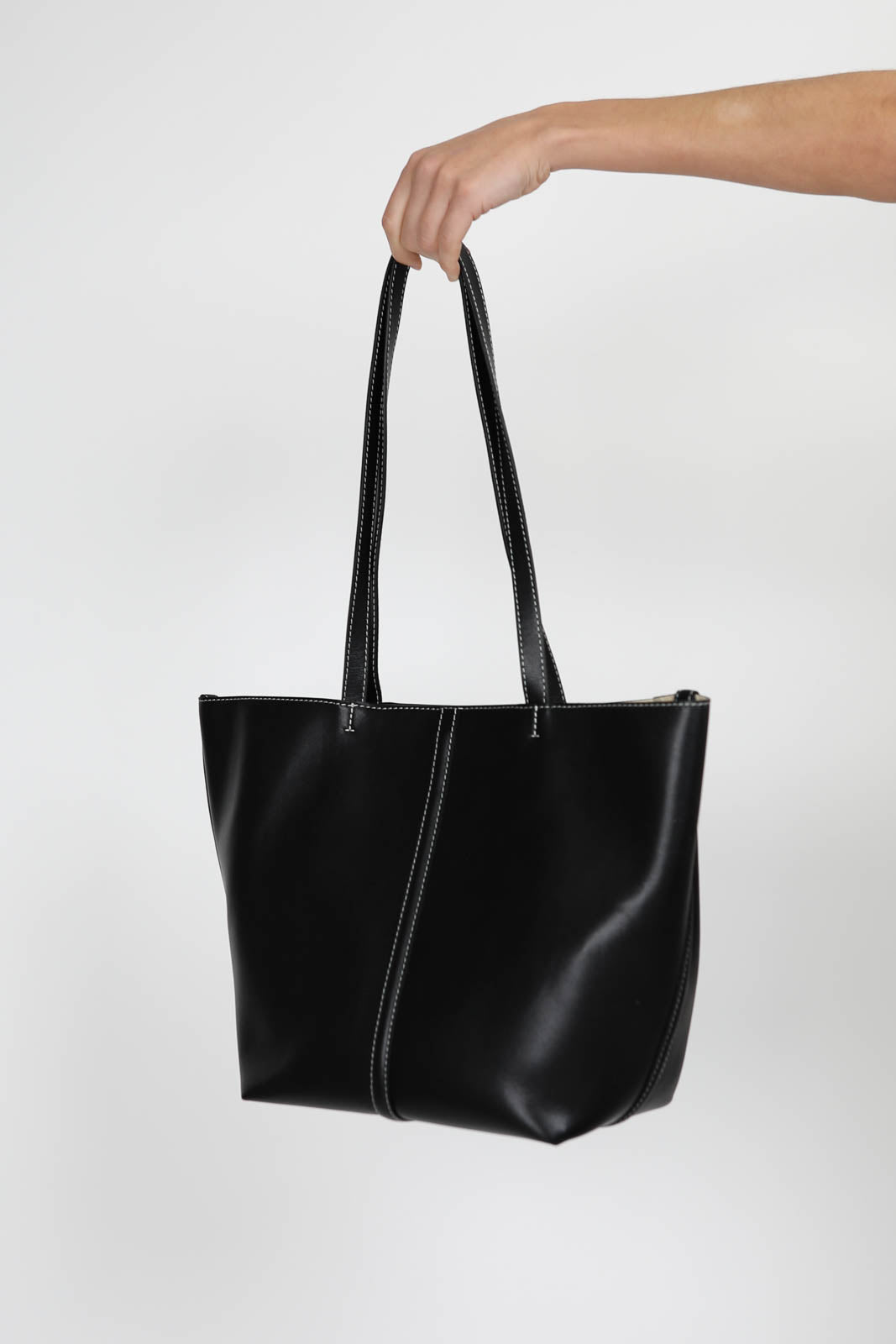 Tasche Tote PM in Schwarz