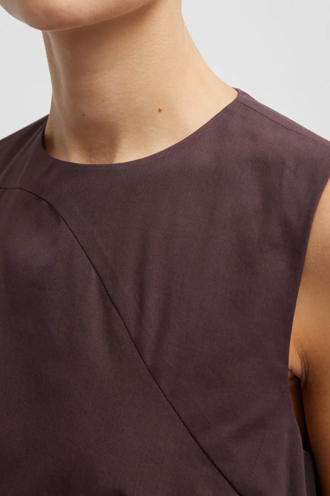 Top Easy Tie in Plum