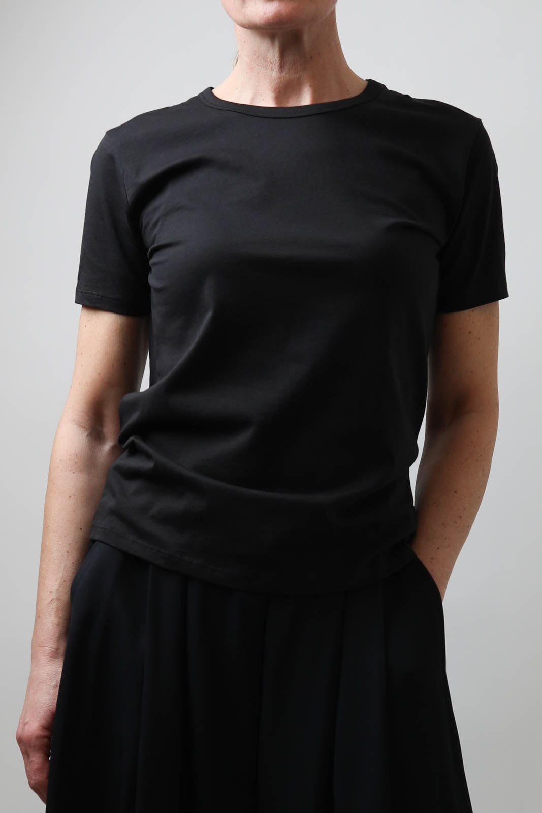 Vestibule Garderobe, T-Shirt Crewneck in Schwarz