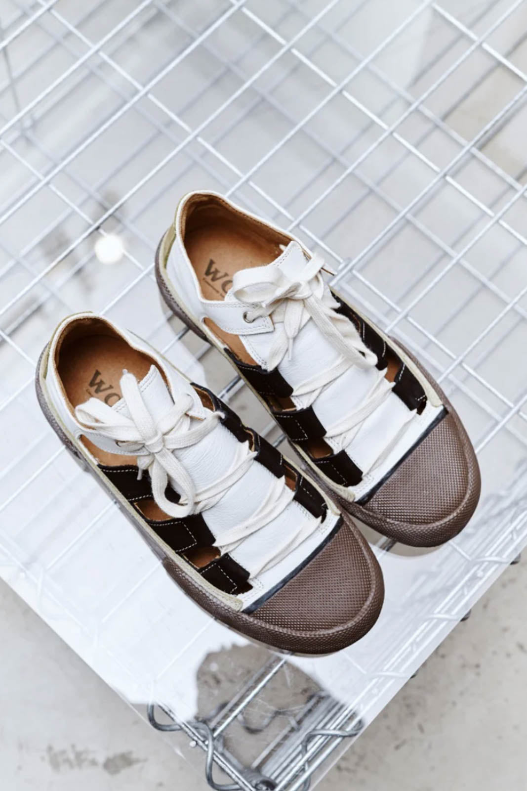 Sneakers Open in White/Black