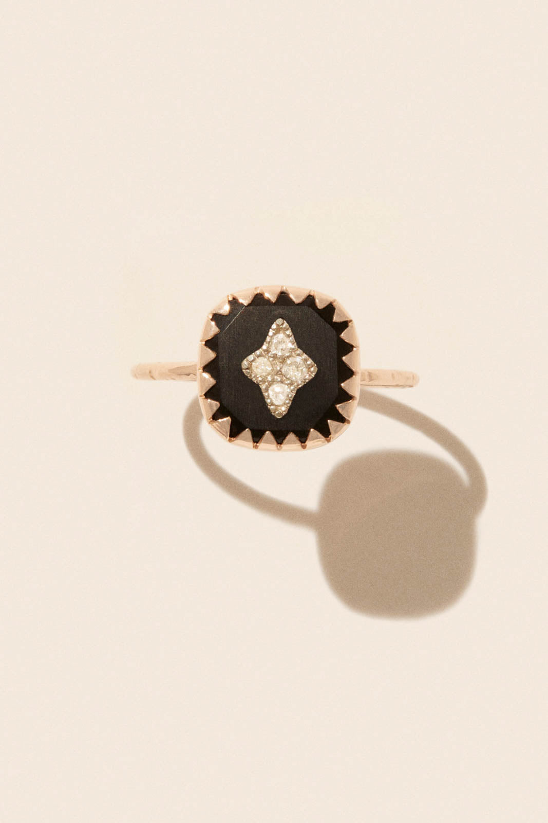 Ring Pierrot in Schwarz