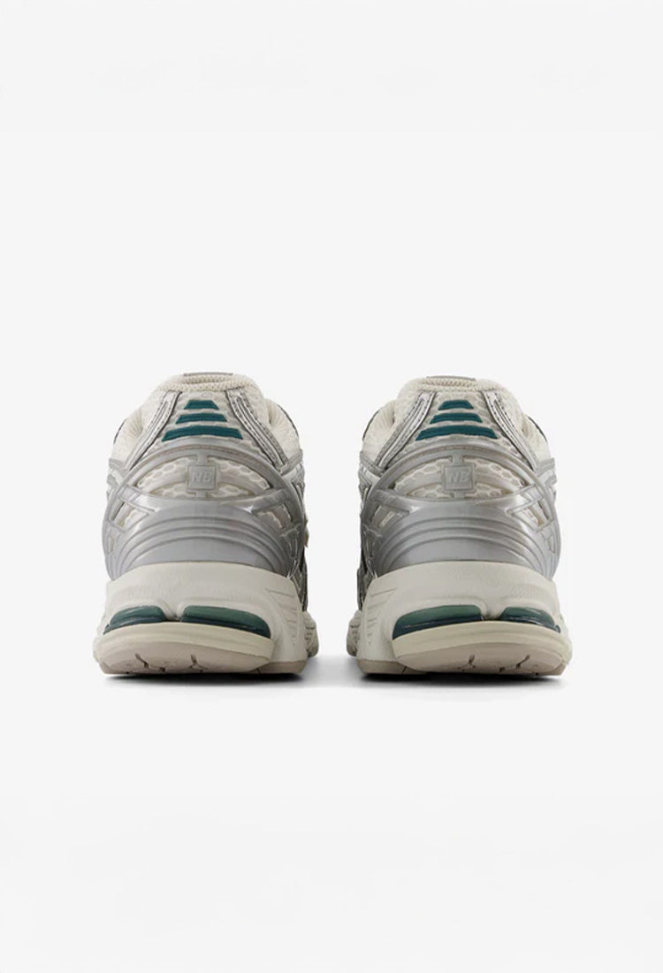 Sneakers 1906 REE in Silver Metallic