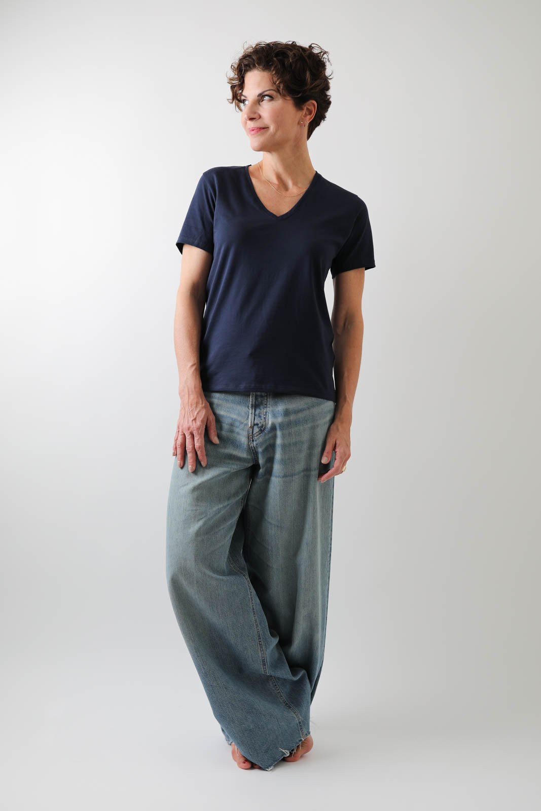 T-shirt V-neck in navy